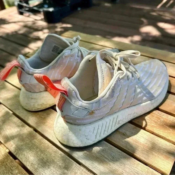 Adidas NMD R2 Women’s Shoes Running Shoes Sneakers Beige Peach‎ Size 5 - Picture 2 of 7
